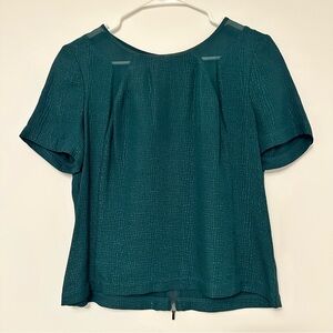 A. Moss 100% Silk Green Short Sleeve Blouse with back Zipper Accent Women's 6